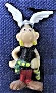  Asterix - plastic 3D pin 6